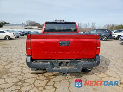 Zdjęcie 6 z 11 samochodu: 2024 TOYOTA TACOMA XTRACAB VIN:3TYJDAHN6RT017415 - miniatura