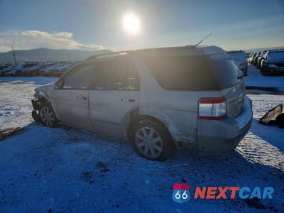 Drugie zdjęcie samochodu z przodu: 2008 FORD TAURUS X SEL VIN:1FMDK05W08GA04282 - miniatura