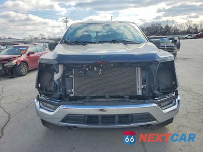 Piąte zdjęcie samochodu w środku: 2023 FORD F150 SUPERCREW VIN:1FTEW1EP4PKF94896 - miniatura