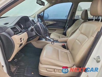 Zdjęcie 7 z 12 samochodu: 2017 HONDA PILOT EXL VIN:5FNYF6H55HB070692 - miniatura