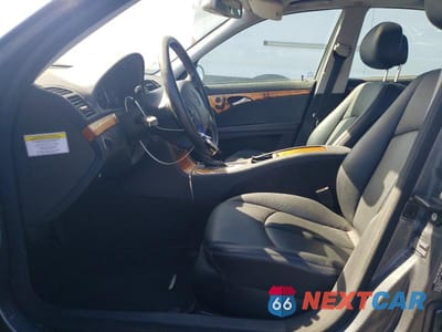 Zdjęcie 7 z 11 samochodu: 2006 MERCEDES-BENZ E 350 VIN:WDBUF56J26A829019 - miniatura