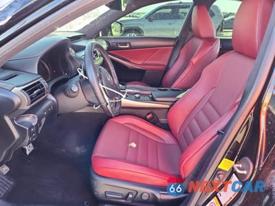 Zdjęcie 7 z 13 samochodu: 2019 LEXUS IS VIN:JTHC81D22K5034811 - miniatura