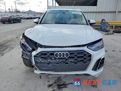 Piąte zdjęcie samochodu w środku: 2025 AUDI Q5 PREMIUM 45 VIN:WA1GAAFY6S2029728 - miniatura