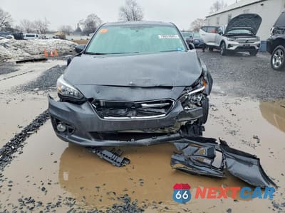 Piąte zdjęcie samochodu w środku: 2018 SUBARU IMPREZA PREMIUM PLUS VIN:4S3GKAD60J3600952 - miniatura