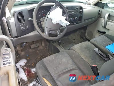 Zdjęcie 8 z 12 samochodu: 2010 CHEVROLET SILVERADO K1500 VIN:1GCSKPE36AZ134703 - miniatura