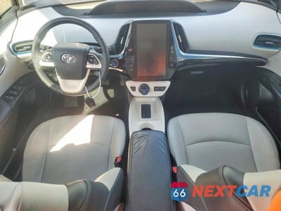 Zdjęcie 8 z 13 samochodu: 2018 TOYOTA PRIUS VIN:JTDKARFU1J3057392 - miniatura