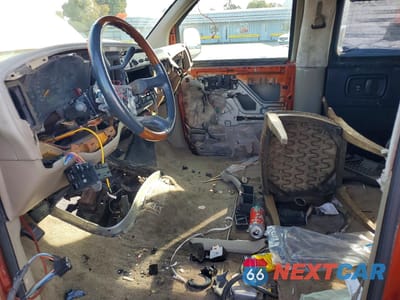 Zdjęcie 7 z 13 samochodu: 1999 GMC SAVANA RV G1500 VIN:1GDFG15R1X1110705 - miniatura