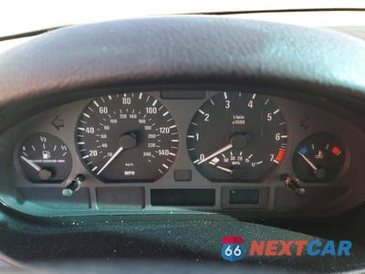 Zdjęcie 9 z 12 samochodu: 2003 BMW 325 I VIN:WBAET37483NJ32600 - miniatura