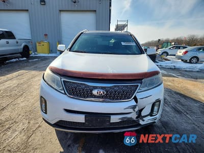 Piąte zdjęcie samochodu w środku: 2014 KIA SORENTO SX VIN:5XYKW4A77EG451082 - miniatura