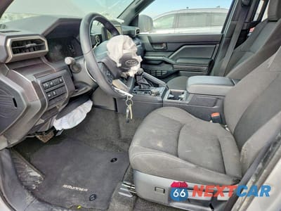 Zdjęcie 7 z 13 samochodu: 2025 TOYOTA 4RUNNER SR5 VIN:JTEVA5BR8S5005525 - miniatura