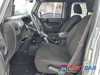 Zdjęcie 7 z 12 samochodu: 2017 JEEP WRANGLER UNLIMITED SPORT VIN:1C4BJWDG8HL581631 - miniatura