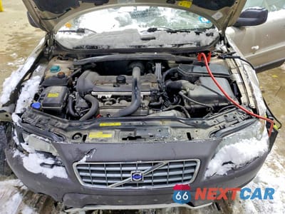 Zdjęcie 11 z 12 samochodu: 2002 VOLVO V70 XC VIN:YV1SZ58D521069258 - miniatura