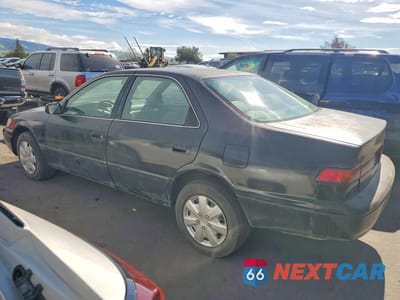 Drugie zdjęcie samochodu z przodu: 1998 TOYOTA CAMRY LE VIN:JT2BG22K3W0236447 - miniatura