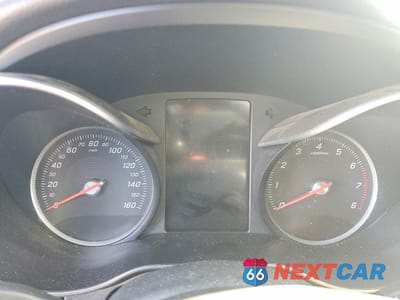 Zdjęcie 9 z 11 samochodu: 2018 MERCEDES-BENZ C 300 VIN:55SWF4JB6JU276488 - miniatura