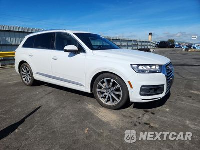Czwarte zdjęcie samochodu z boku: 2019 AUDI Q7 PREMIUM PLUS VIN:WA1LAAF75KD046868 - miniatura