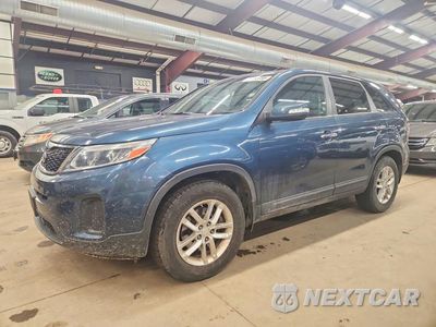 2014 KIA SORENTO LX 5XYKT3A6XEG504139 - główne zdjęcie licytacji z USA - miniatura