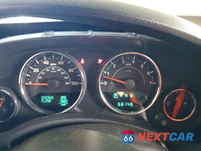 Zdjęcie 9 z 13 samochodu: 2013 JEEP WRANGLER UNLIMITED SAHARA VIN:1C4BJWEG1DL613053 - miniatura