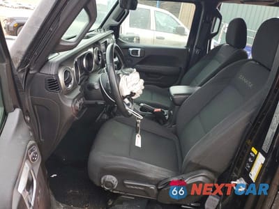 Zdjęcie 7 z 13 samochodu: 2022 JEEP WRANGLER UNLIMITED SAHARA VIN:1C4HJXEN3NW187638 - miniatura