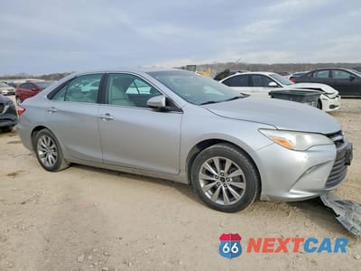 Czwarte zdjęcie samochodu z boku: 2016 TOYOTA CAMRY XLE VIN:4T1BF1FK4GU519637 - miniatura
