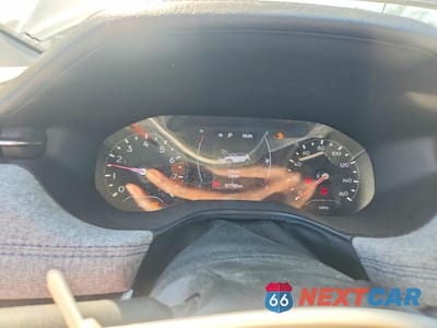 Zdjęcie 9 z 13 samochodu: 2022 JEEP COMPASS LATITUDE VIN:3C4NJDBBXNT118754 - miniatura