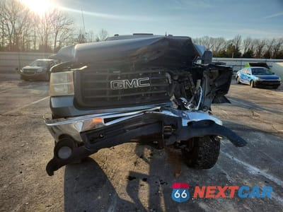 Piąte zdjęcie samochodu w środku: 2008 GMC SIERRA K2500 HEAVY DUTY VIN:1GTHK23658F133497 - miniatura