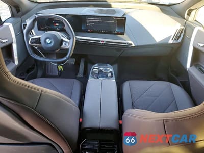 Zdjęcie 8 z 13 samochodu: 2024 BMW IX XDRIVE50 VIN:WB523CF07RCP09234 - miniatura