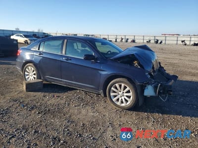 Czwarte zdjęcie samochodu z boku: 2013 CHRYSLER 200 TOURING VIN:1C3CCBBBXDN695129 - miniatura