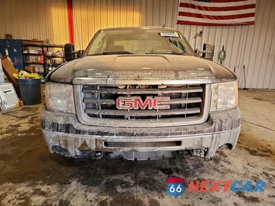 Piąte zdjęcie samochodu w środku: 2011 GMC SIERRA K1500 SLE VIN:3GTP2VE36BG151514 - miniatura