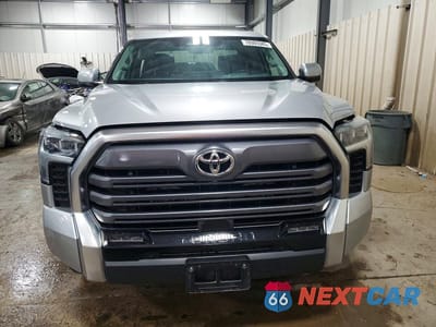 Piąte zdjęcie samochodu w środku: 2022 TOYOTA TUNDRA LIMITED VIN:5TFJA5DB9NX010714 - miniatura