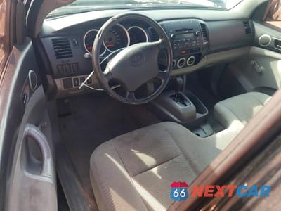 Zdjęcie 8 z 12 samochodu: 2009 TOYOTA TACOMA VIN:5TENX22N19Z669641 - miniatura