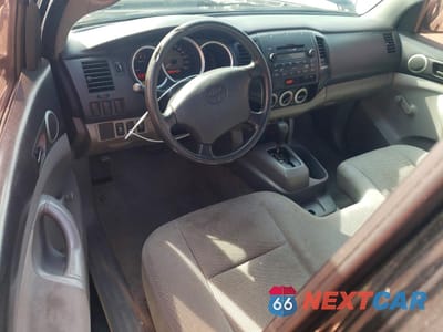 Zdjęcie 8 z 12 samochodu: 2009 TOYOTA TACOMA VIN:5TENX22N19Z669641 - miniatura