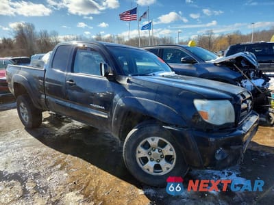 Czwarte zdjęcie samochodu z boku: 2006 TOYOTA TACOMA V6 VIN:5TEUU42N56Z194961 - miniatura