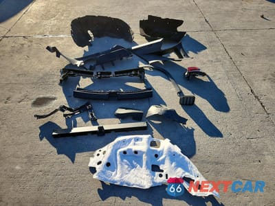 Zdjęcie 13 z 15 samochodu: 2023 MERCEDES-BENZ GLA 35 AMG VIN:W1N4N5BB1PJ462773 - miniatura