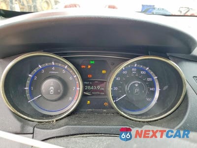 Zdjęcie 9 z 12 samochodu: 2011 HYUNDAI SONATA GLS VIN:5NPEB4AC7BH116365 - miniatura