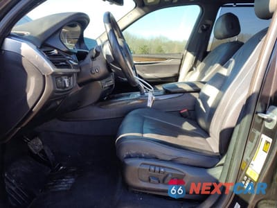 Zdjęcie 7 z 12 samochodu: 2018 BMW X5 XDRIVE35I VIN:5UXKR0C54J0X85208 - miniatura