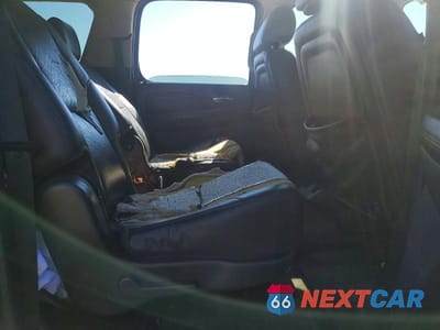 Zdjęcie 11 z 13 samochodu: 2014 GMC YUKON XL DENALI VIN:1GKS1MEF9ER243789 - miniatura