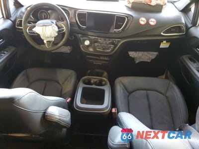 Zdjęcie 8 z 14 samochodu: 2025 CHRYSLER VOYAGER LX VIN:2C4RC1CG6SR533895 - miniatura