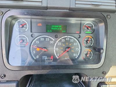 Zdjęcie 8 z 10 samochodu: 2016 FREIGHTLINER CASCADIA 125 SEMI TRUCK VIN:1FUBGEDV6GLHC5674 - miniatura