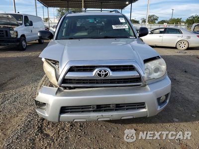 Piąte zdjęcie samochodu w środku: 2006 TOYOTA 4RUNNER SR5 VIN:JTEZU14R260077886 - miniatura