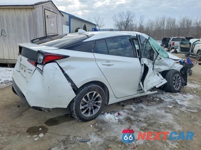 Trzecie zdjęcie samochodu z tyłu: 2021 TOYOTA PRIUS LIMITED VIN:JTDKAMFU7M3135309 - miniatura