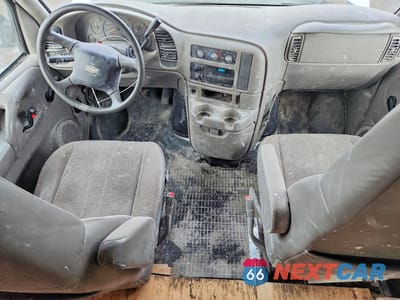 Zdjęcie 8 z 13 samochodu: 2005 CHEVROLET ASTRO VIN:1GCDM19X15B105279 - miniatura