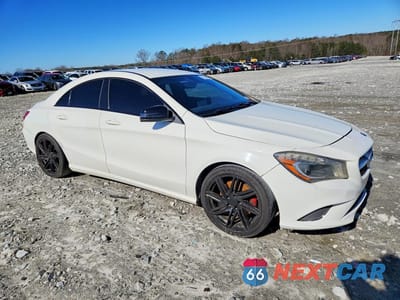 Czwarte zdjęcie samochodu z boku: 2014 MERCEDES-BENZ CLA 250 VIN:WDDSJ4EB6EN037626 - miniatura