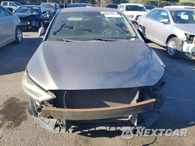 Piąte zdjęcie samochodu w środku: 2018 HYUNDAI ELANTRA SE VIN:KMHD74LF4JU634681 - miniatura