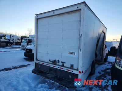 Trzecie zdjęcie samochodu z tyłu: 2023 CHEVROLET EXPRESS G4500 VIN:1HA6GVF78PN010694 - miniatura