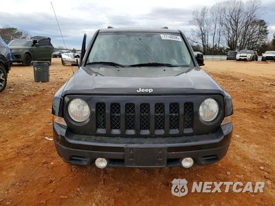 Piąte zdjęcie samochodu w środku: 2012 JEEP PATRIOT LATITUDE VIN:1C4NJRFBXCD672127 - miniatura