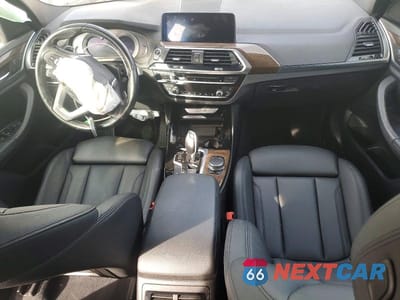 Zdjęcie 8 z 13 samochodu: 2019 BMW X3 SDRIVE30I VIN:5UXTR7C50KLF26974 - miniatura
