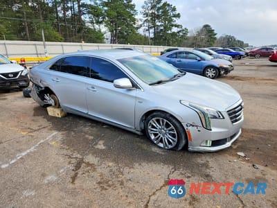 Czwarte zdjęcie samochodu z boku: 2018 CADILLAC XTS LUXURY VIN:2G61M5S34J9143430 - miniatura