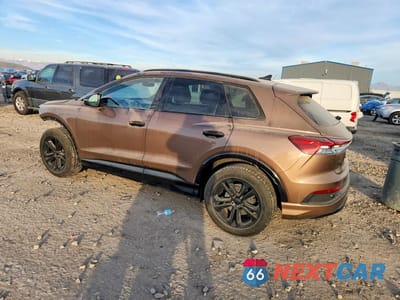 Drugie zdjęcie samochodu z przodu: 2022 AUDI Q4 E-TRON PREMIUM PLUS VIN:WA1H2BFZXNP048080 - miniatura