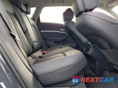 Zdjęcie 10 z 12 samochodu: 2024 AUDI Q8 E-TRON PREMIUM PLUS VIN:WA15AAGE3RB011421 - miniatura