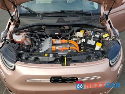 Zdjęcie 11 z 13 samochodu: 2024 FIAT 500 E LA PRIMA VIN:ZFAFFAC42RX208048 - miniatura